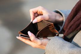 Die steigenden Lebenshaltungskosten und explodierenden Preise fordern ihren Tribut von Las Vegas und führen zu einem spürbaren Rückgang des Tourismus. - Casino News Thumbnail