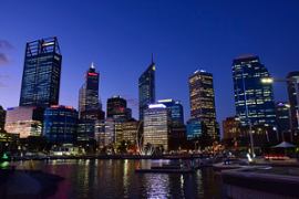 Un padre afortunado gana un premio de 1,6 millones de dólares australianos que le cambiará la vida en TattsLotto.