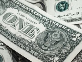 "Compra espontânea de bilhete resulta em prêmio de US$ 200 mil na Carolina do Norte"